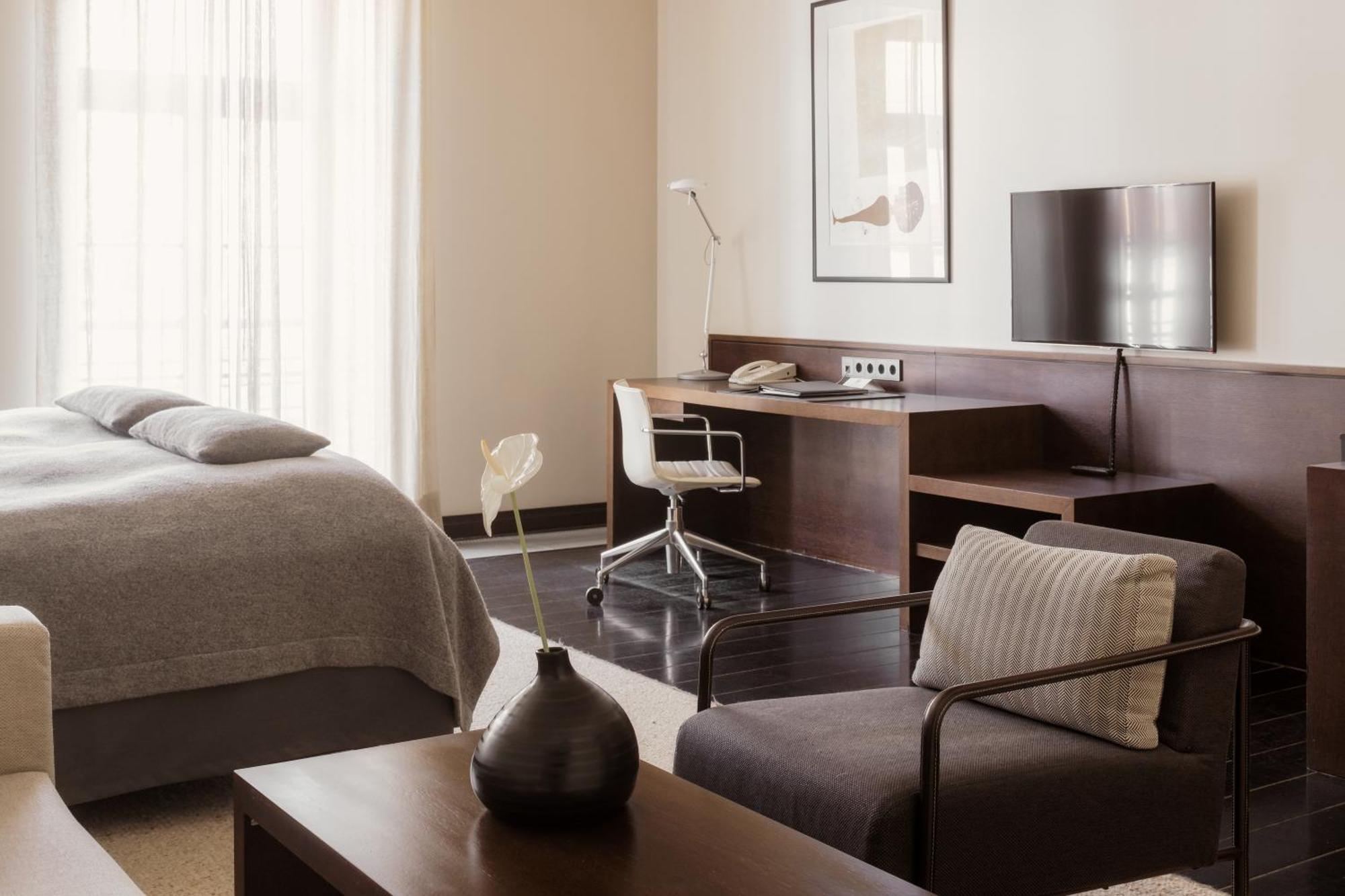 Hotel Bergs Suites Riga Exteriör bild